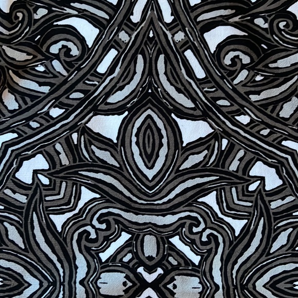 JENNIFER LOPEZ Crossover Blouse Side Tie - Picture 5 of 8